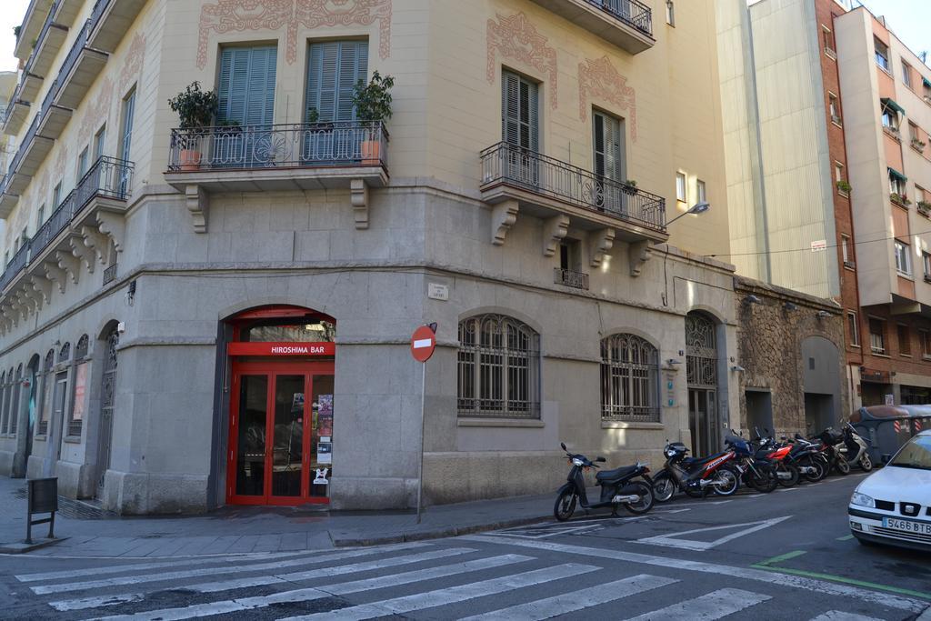 Hostal Apolo Barcelona Exterior photo